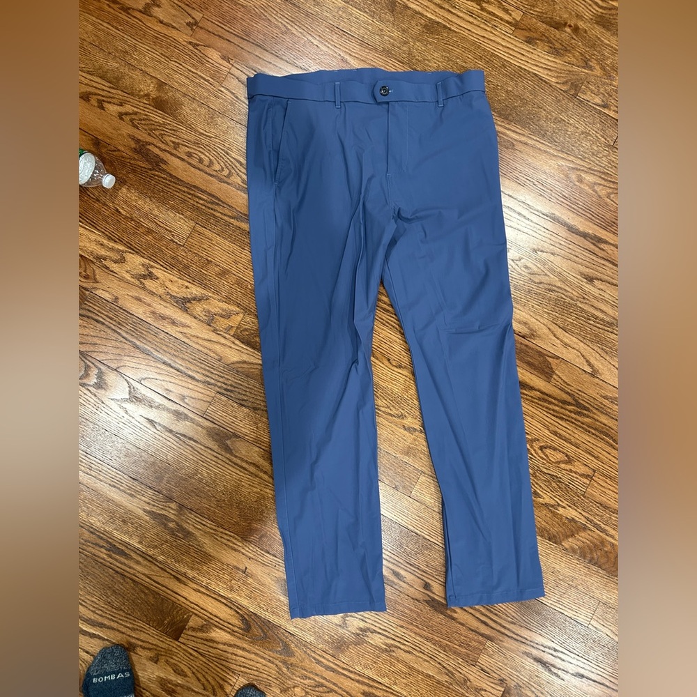 Greyson Montauk Trousers size 40x32. Like new!